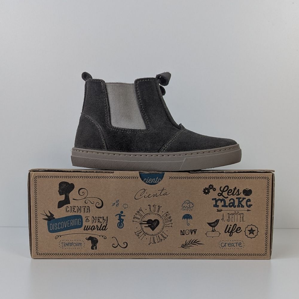 Cienta Suede Chucca Boots 13 Kids Gray